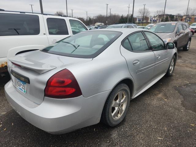 used 2005 Pontiac Grand Prix car, priced at $2,999