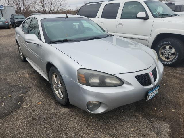 used 2005 Pontiac Grand Prix car, priced at $2,999