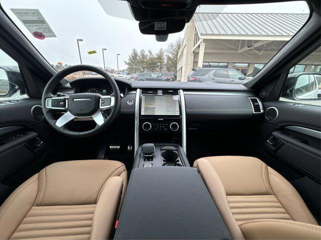 new 2025 Land Rover Discovery car, priced at $80,525