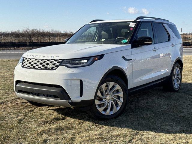 new 2025 Land Rover Discovery car, priced at $67,050