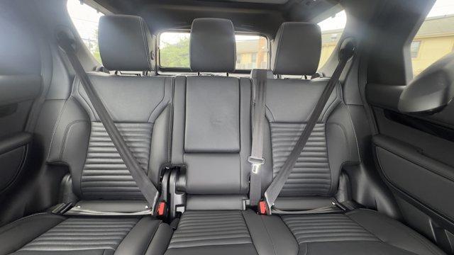 new 2025 Land Rover Discovery car, priced at $65,118