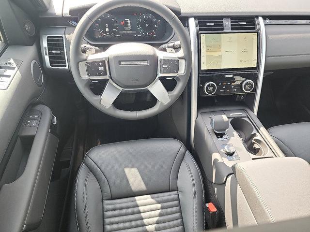 new 2025 Land Rover Discovery car, priced at $65,118