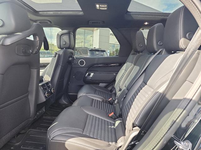 new 2025 Land Rover Discovery car, priced at $65,118