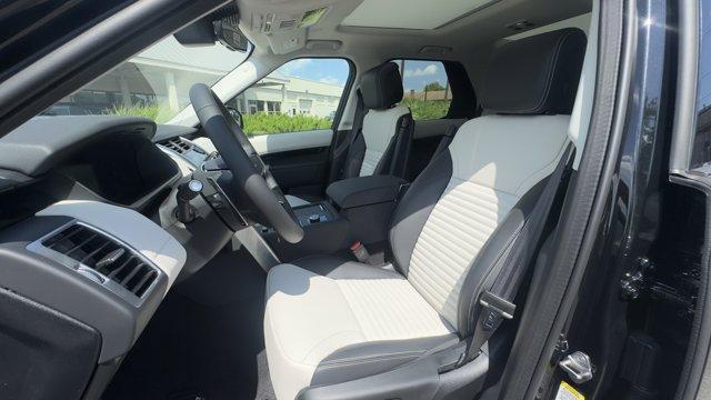 new 2025 Land Rover Discovery car, priced at $65,118