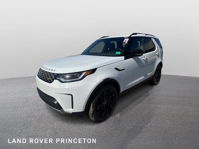 new 2025 Land Rover Discovery car, priced at $66,078