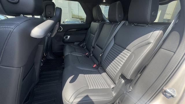 new 2025 Land Rover Discovery car, priced at $66,118