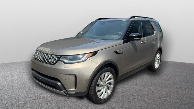 new 2025 Land Rover Discovery car, priced at $66,118