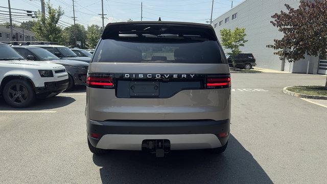 new 2025 Land Rover Discovery car, priced at $66,118