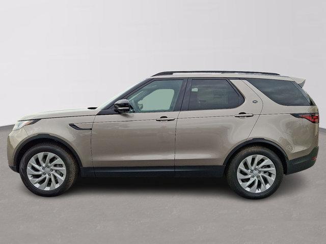new 2025 Land Rover Discovery car, priced at $66,118
