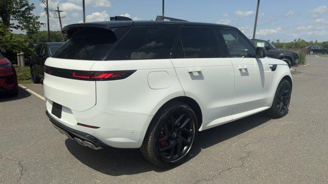 new 2025 Land Rover Range Rover Sport car, priced at $121,305