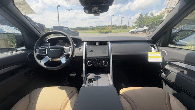 new 2025 Land Rover Discovery car, priced at $77,068
