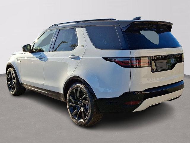 new 2025 Land Rover Discovery car, priced at $77,068