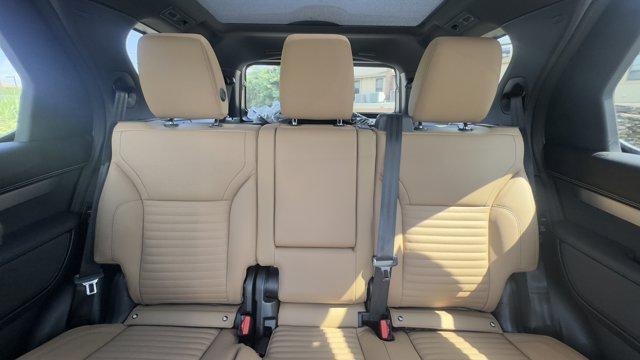 new 2025 Land Rover Discovery car, priced at $77,068