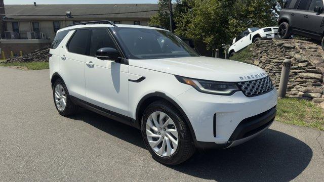 new 2025 Land Rover Discovery car, priced at $64,393