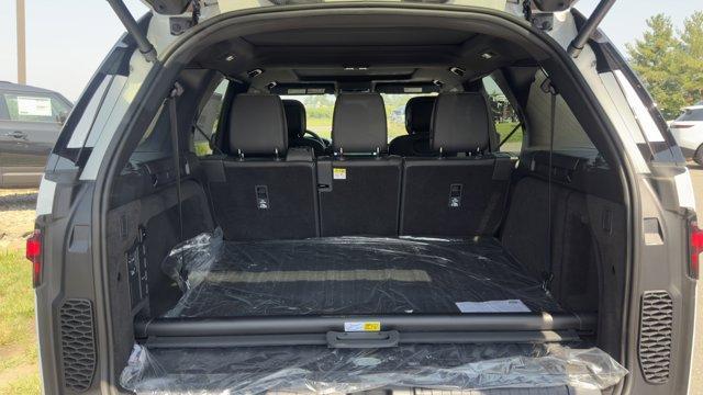 new 2025 Land Rover Discovery car, priced at $64,393