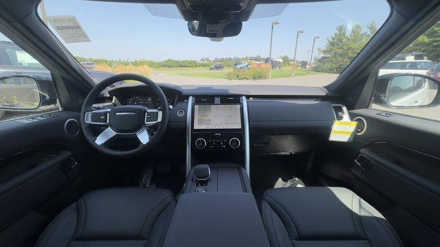 new 2025 Land Rover Discovery car, priced at $64,393