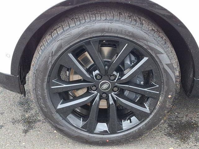 new 2026 Land Rover Discovery car, priced at $77,431