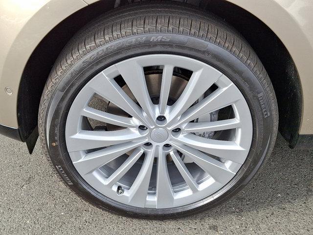 new 2025 Land Rover Range Rover car, priced at $122,590