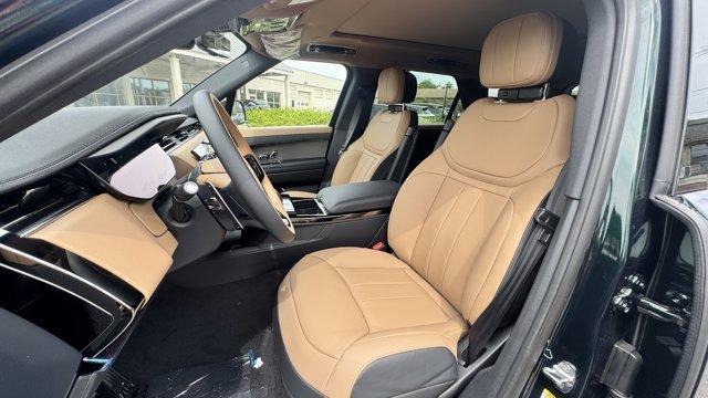 new 2025 Land Rover Range Rover Sport car, priced at $113,245