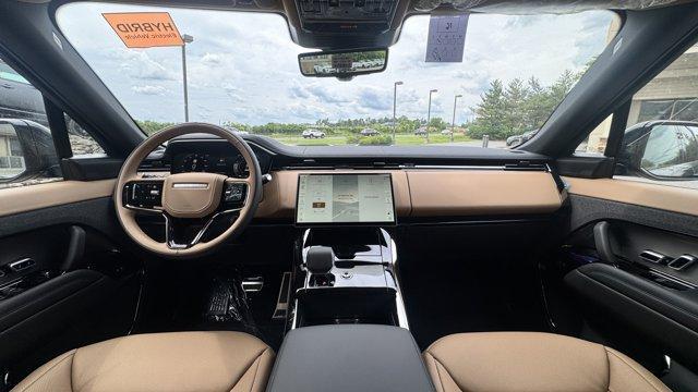 new 2025 Land Rover Range Rover Sport car, priced at $113,245