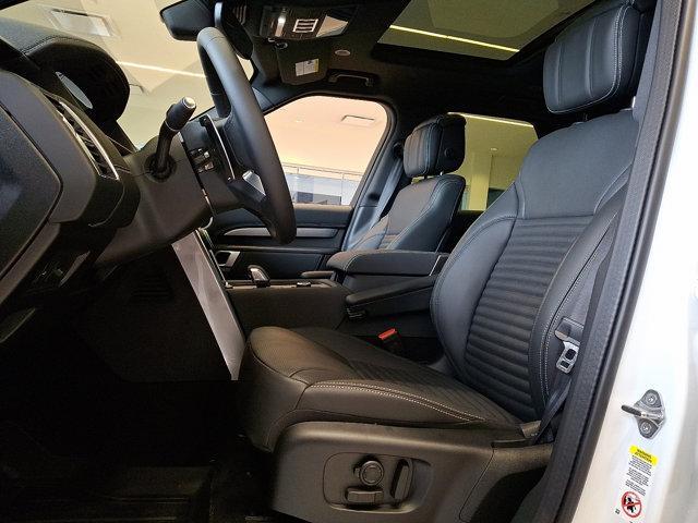 new 2025 Land Rover Discovery car, priced at $80,053