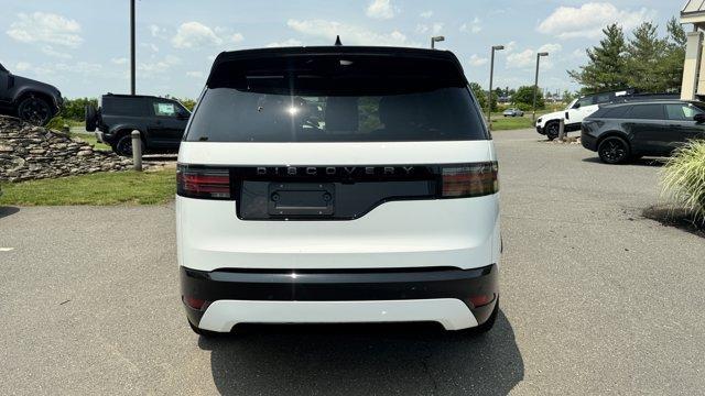 new 2025 Land Rover Discovery car, priced at $75,218