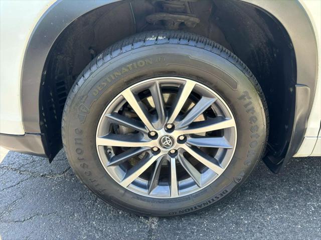 used 2018 Toyota Highlander car, priced at $22,990