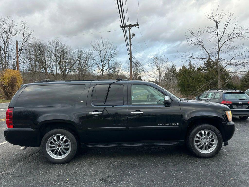 used 2008 Chevrolet Suburban car, priced at $11,990