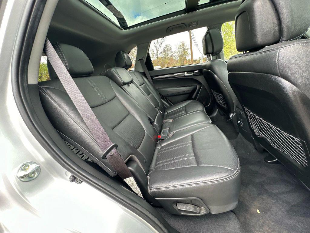 used 2014 Kia Sorento car, priced at $7,990