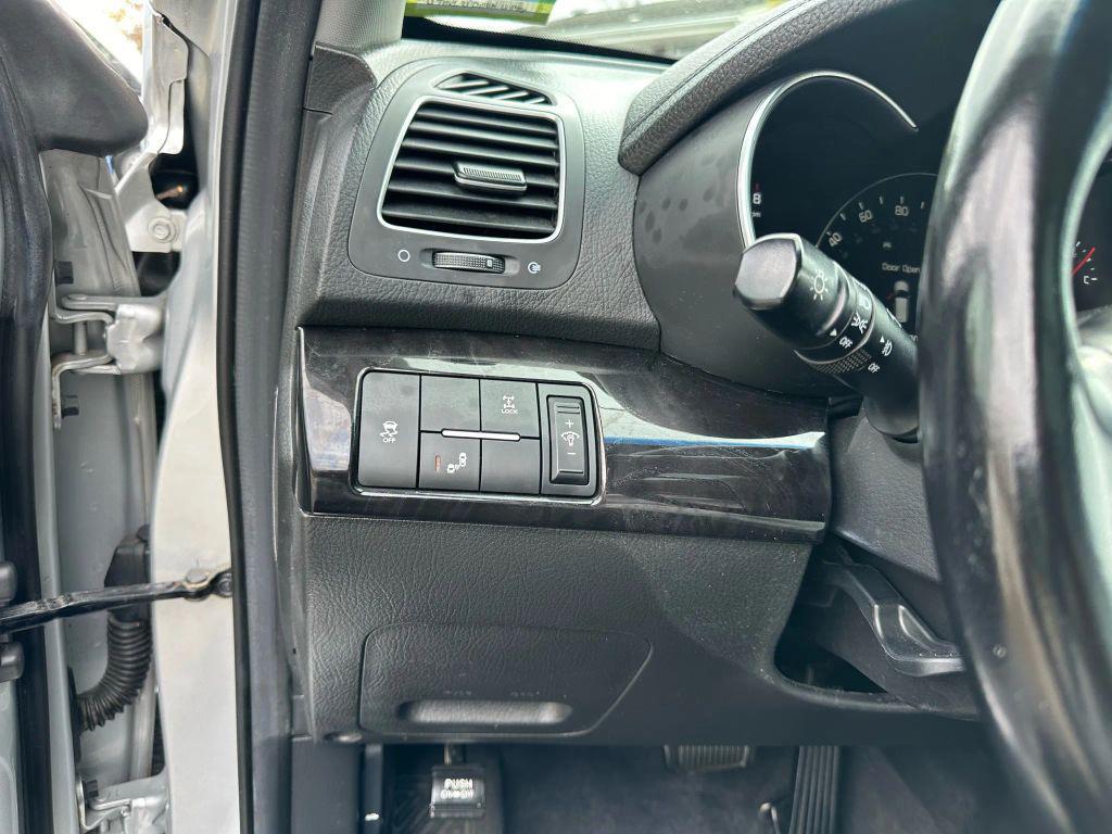 used 2014 Kia Sorento car, priced at $7,990