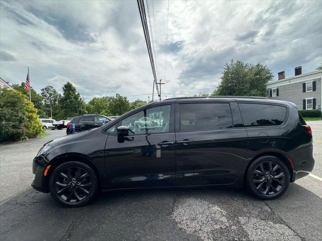 used 2018 Chrysler Pacifica car, priced at $19,990