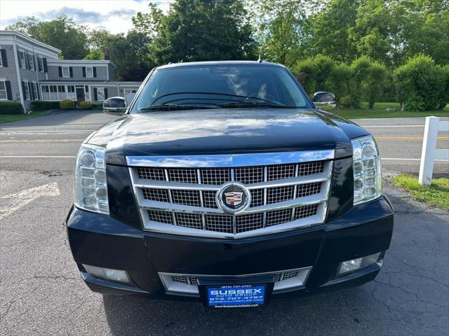 used 2014 Cadillac Escalade ESV car, priced at $14,990