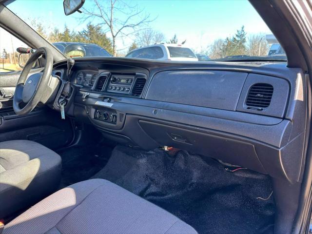 used 2007 Ford Crown Victoria car, priced at $5,990