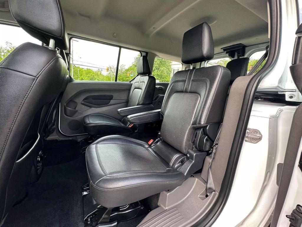 used 2022 Ford Transit Connect car, priced at $24,990