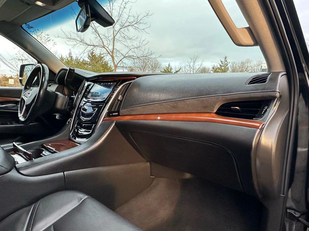 used 2018 Cadillac Escalade ESV car, priced at $14,990