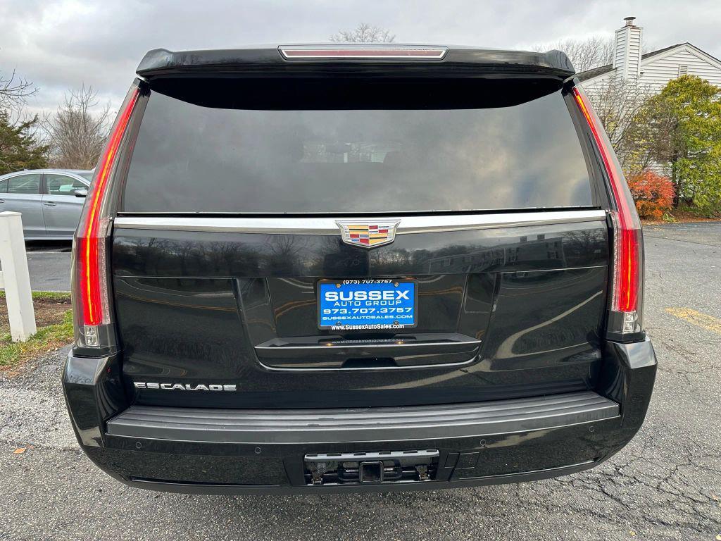used 2018 Cadillac Escalade ESV car, priced at $14,990