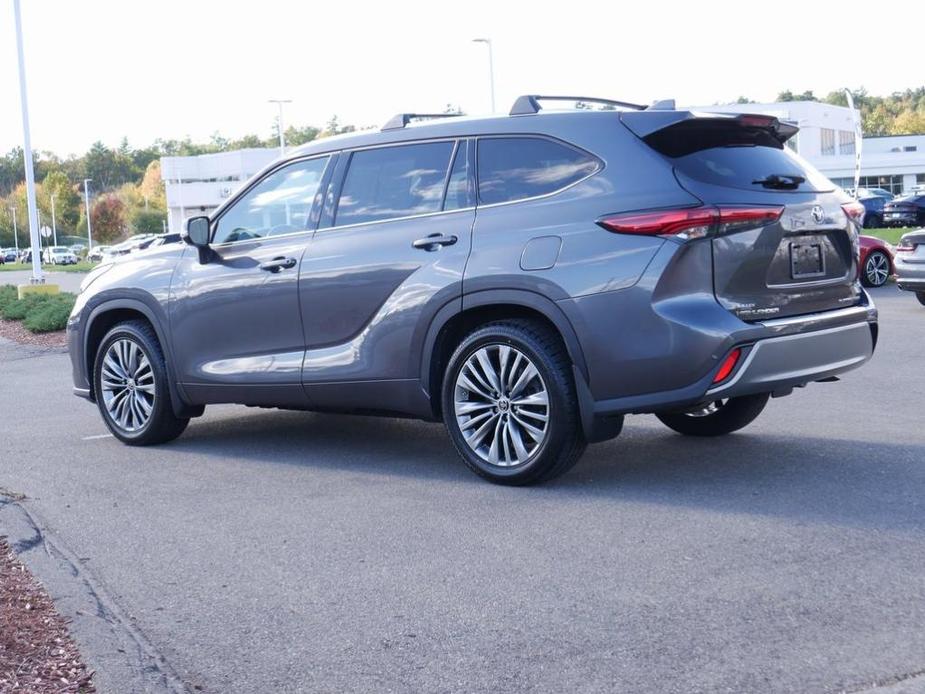 used 2020 Toyota Highlander car, priced at $32,854