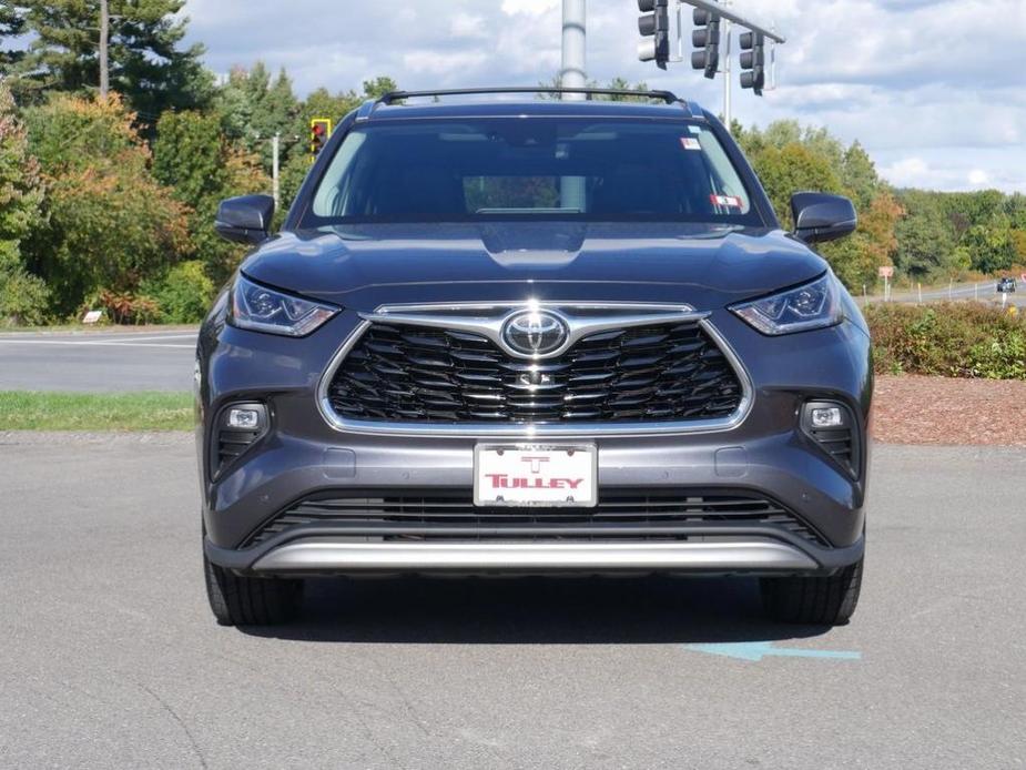 used 2020 Toyota Highlander car, priced at $32,854