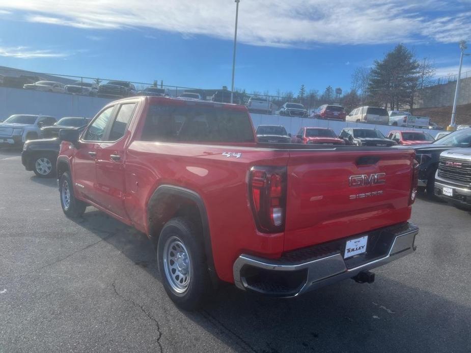 new 2025 GMC Sierra 1500 car, priced at $47,320