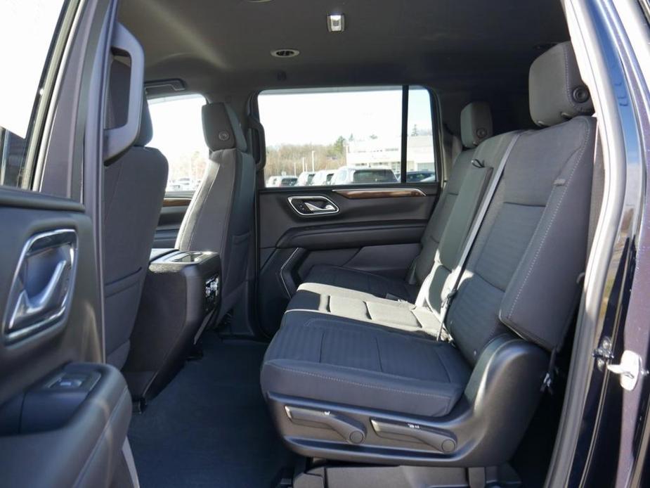 used 2023 GMC Yukon XL car, priced at $52,552