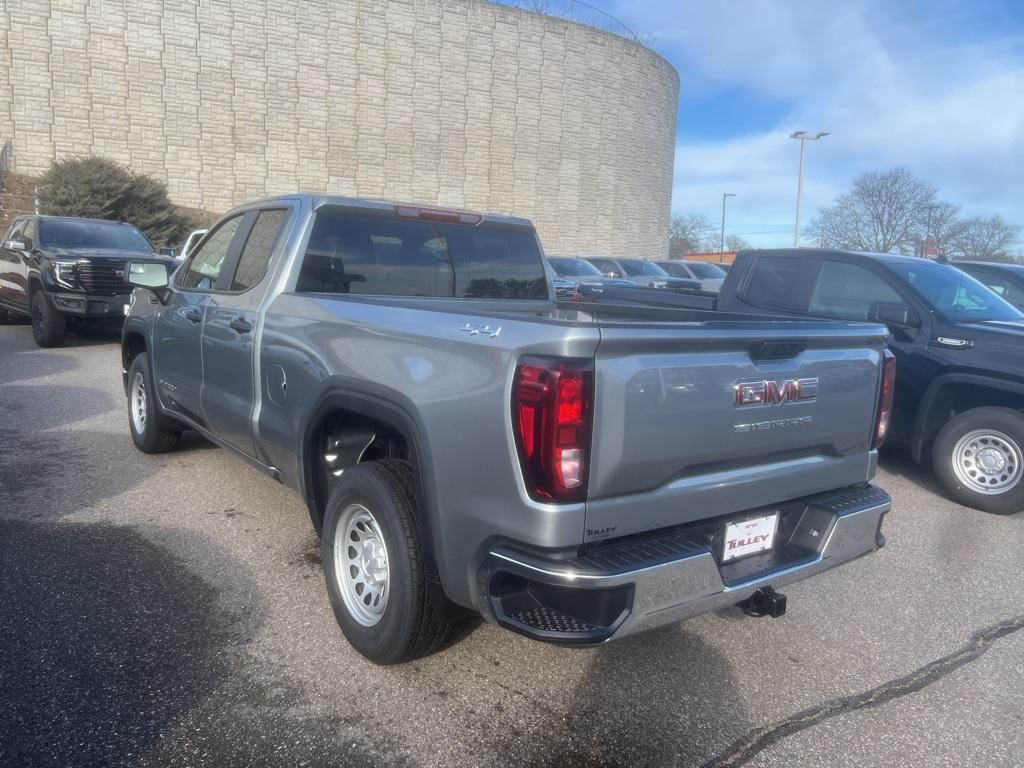 new 2025 GMC Sierra 1500 car, priced at $47,320