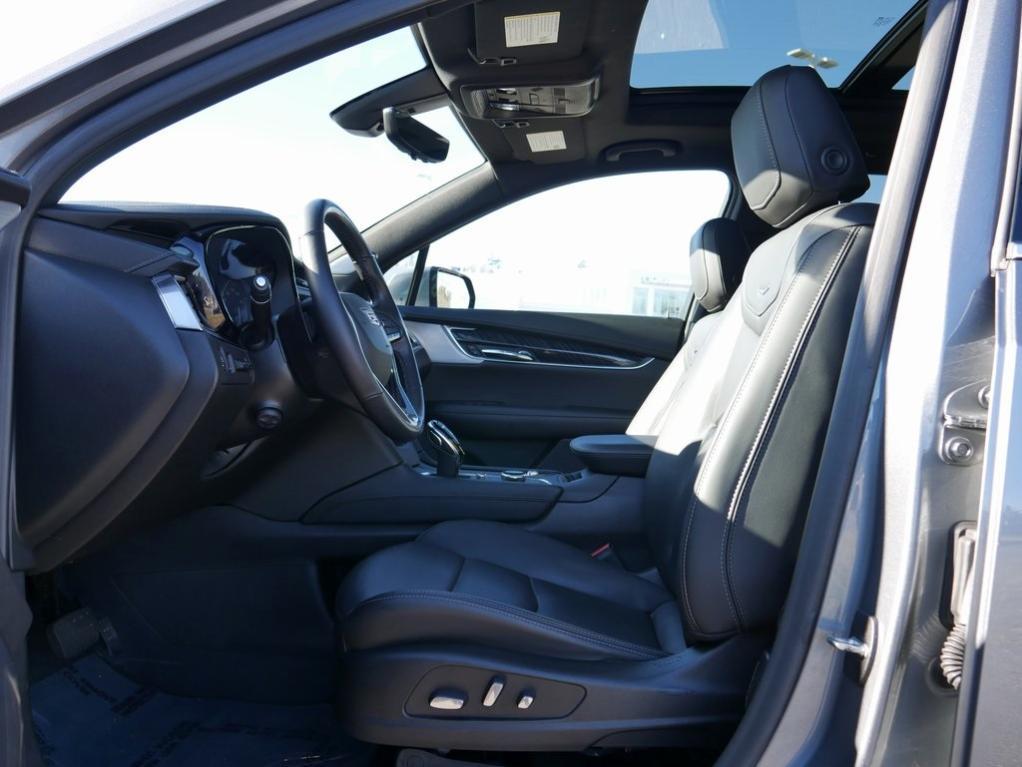 used 2021 Cadillac XT6 car, priced at $34,867