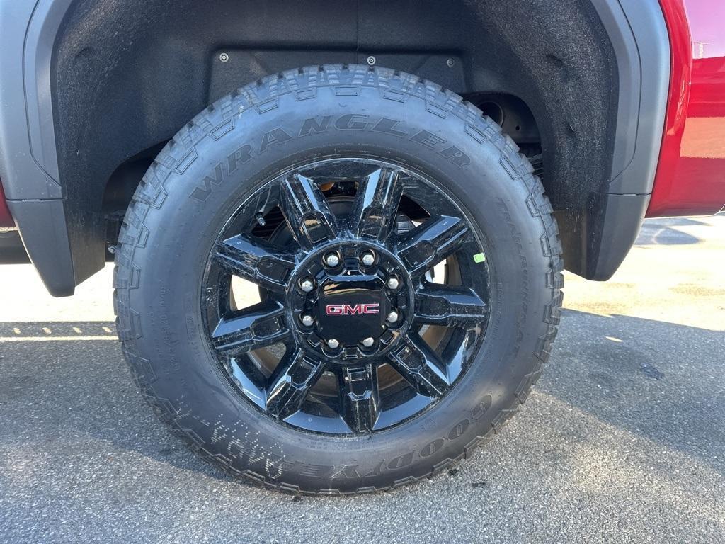 new 2025 GMC Sierra 2500 car, priced at $87,015