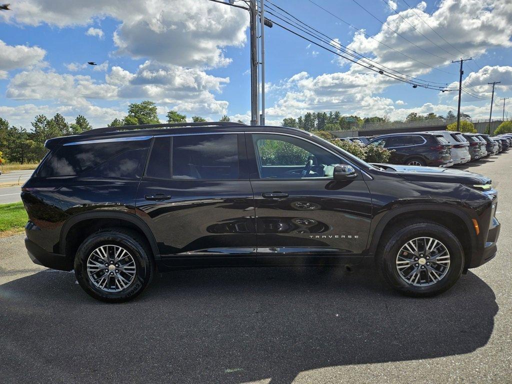 used 2025 Chevrolet Traverse car, priced at $37,916