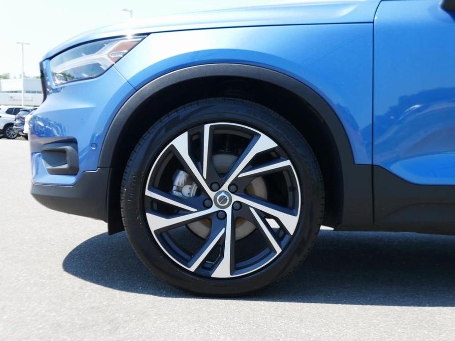 used 2019 Volvo XC40 car, priced at $25,692