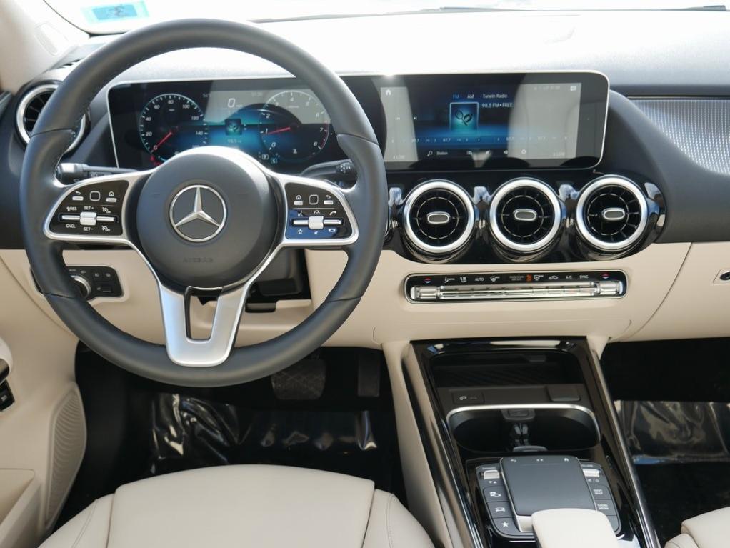 used 2021 Mercedes-Benz GLA 250 car, priced at $29,000