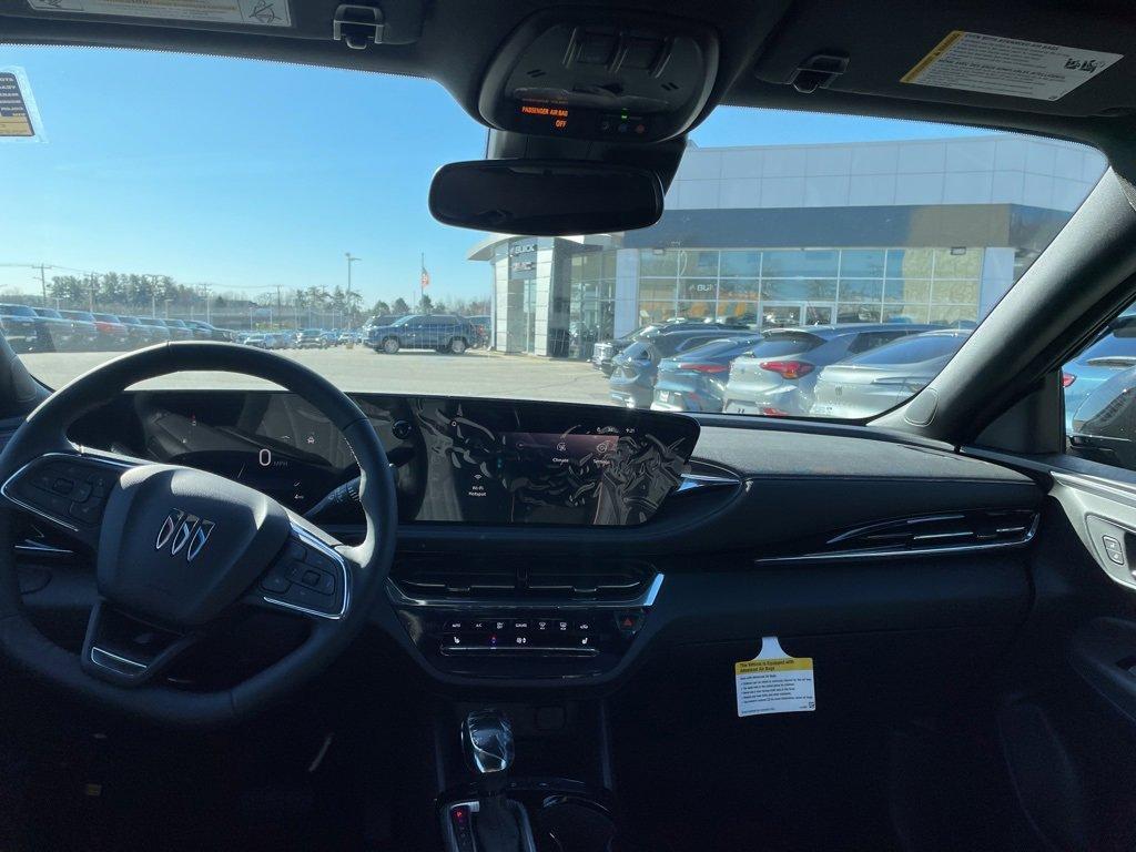 new 2025 Buick Envista car, priced at $29,485