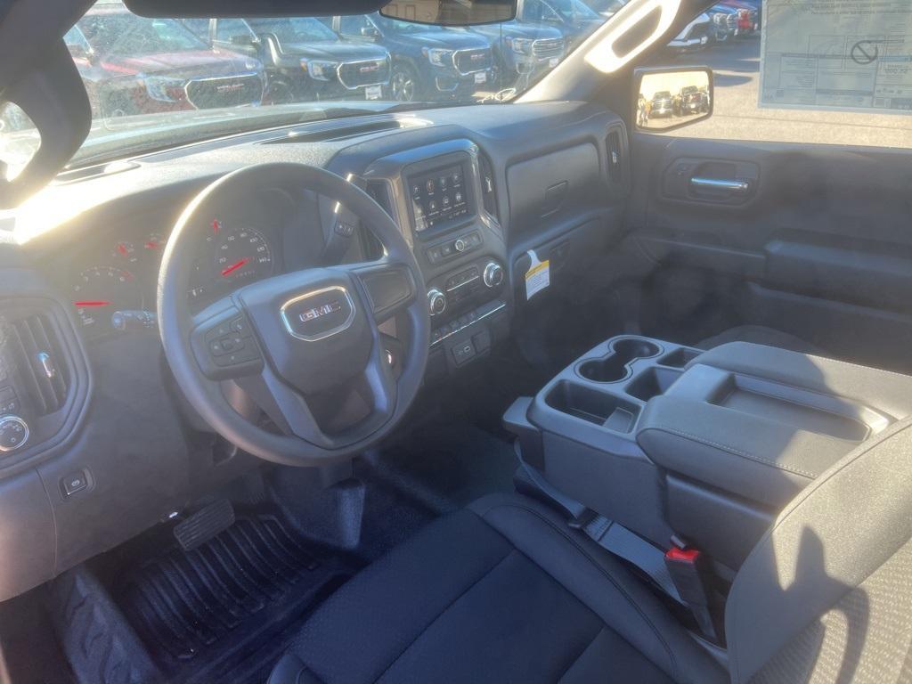 new 2025 GMC Sierra 1500 car, priced at $45,380