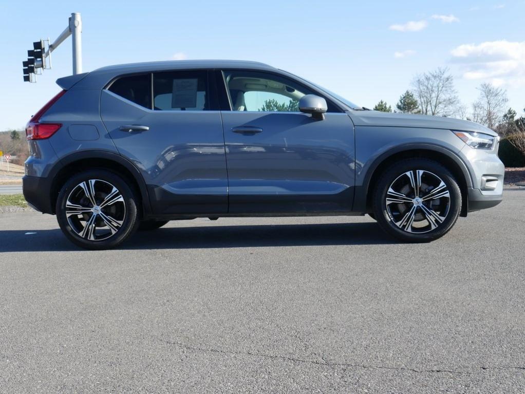 used 2021 Volvo XC40 car, priced at $27,120