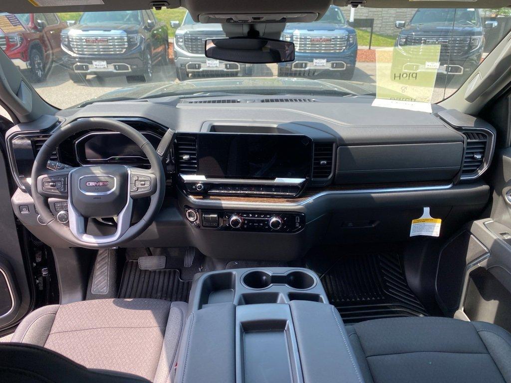 new 2025 GMC Sierra 1500 car, priced at $53,555